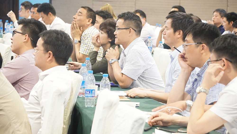 商界精英EMBA總裁班之《互聯(lián)網(wǎng)+與傳統(tǒng)企業(yè)升級(jí)之道》