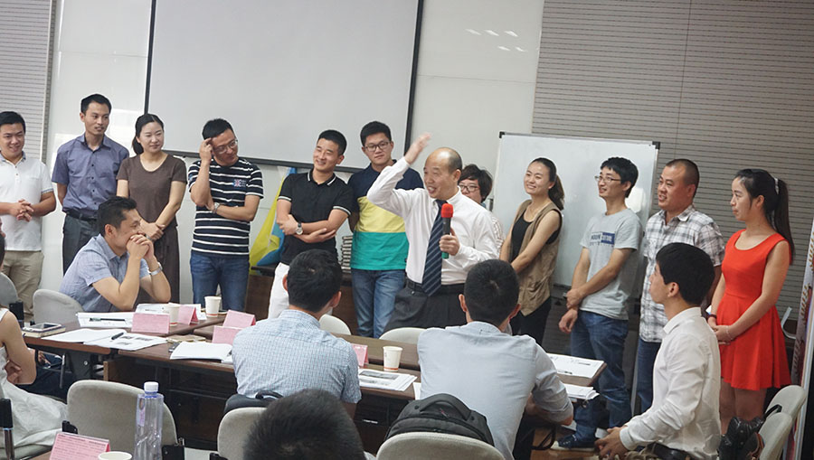 執行的八字方針：認真第一，聰明第二；