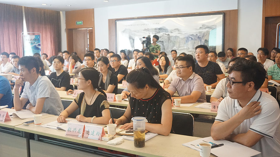 開悟開竅型培訓(xùn)師姜博仁導(dǎo)師親臨上海交通大學(xué)