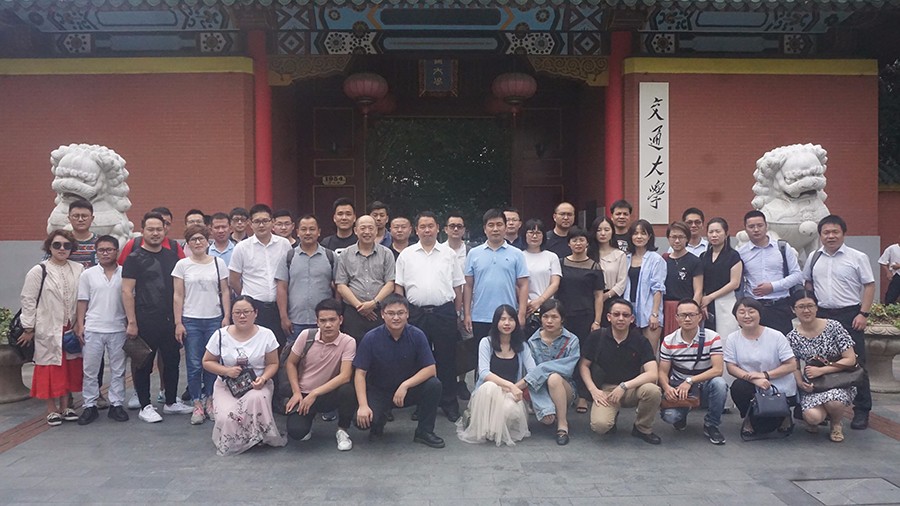 如何走出人生的框，姜老師在交通大學(xué)，為大家揭曉